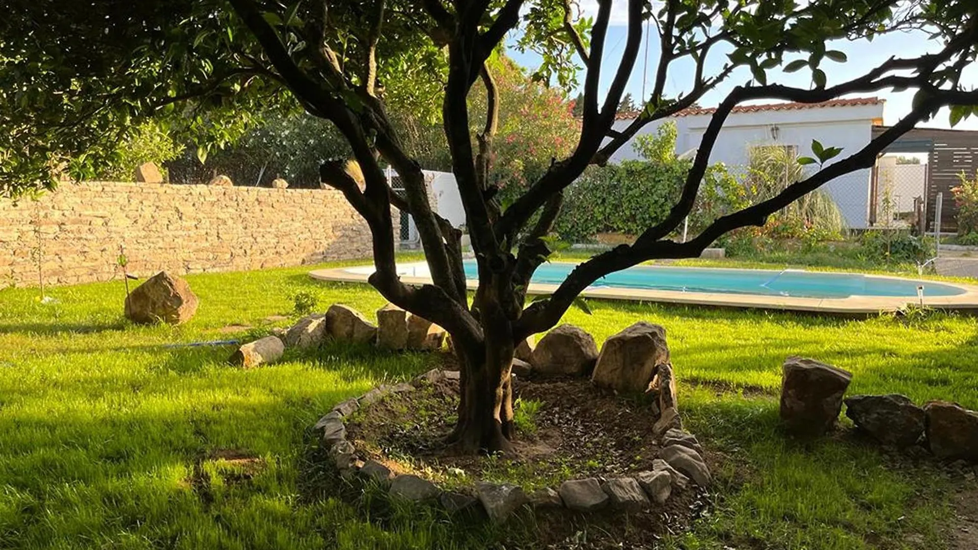 Casa Rural Con Piscina En Conil De La Frontera - Casa Oeste contacts